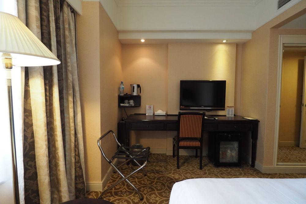 Hotel Kingdom Kaohsiung Esterno foto