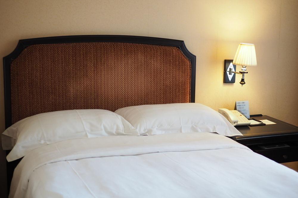 Hotel Kingdom Kaohsiung Esterno foto
