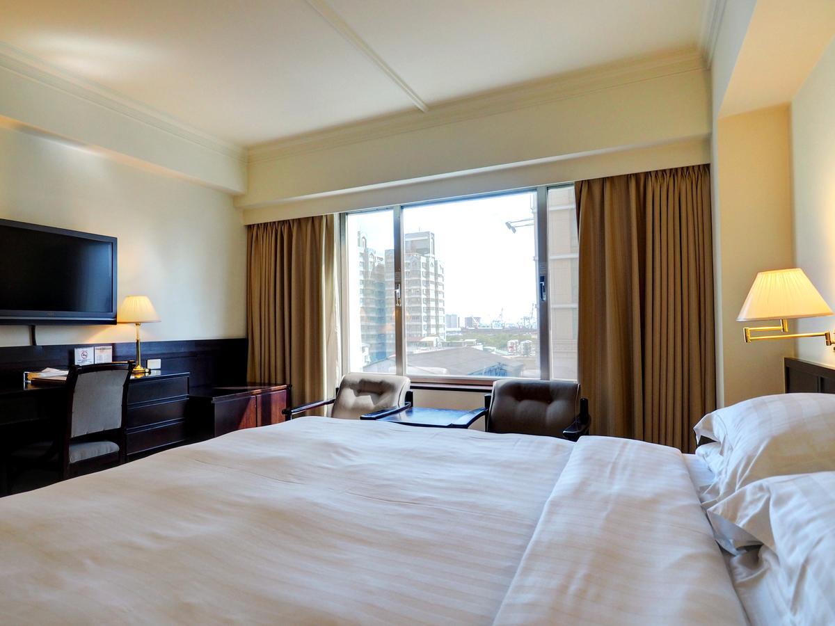 Hotel Kingdom Kaohsiung Esterno foto