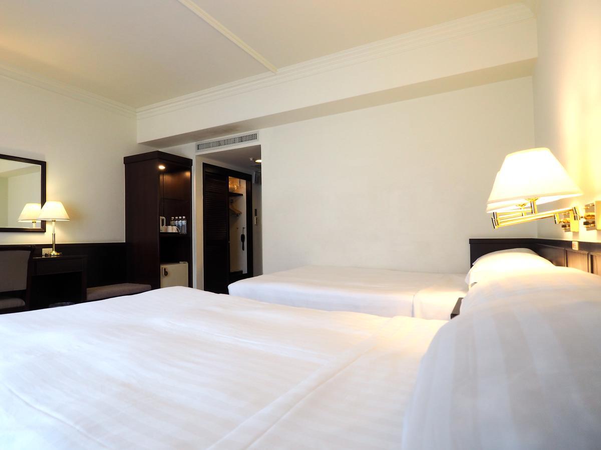 Hotel Kingdom Kaohsiung Esterno foto
